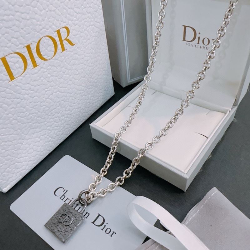 chr1st1an D10r necklaces